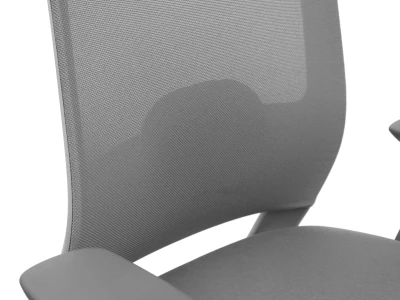 Fotel Ergonomiczny Biurowy ERGONAUT NIMBUS Szary - zbliżenie na strukturę siatki mesh jasnoszarego oparcia.