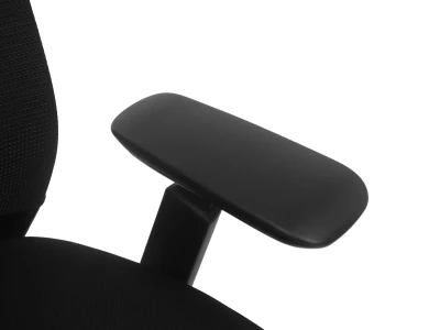 Fotel Ergonomiczny Biurowy ERGONAUT NIMBUS Czarny - zbliżenie z góry na nakładkę podłokietnika.