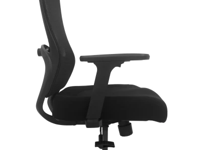 Fotel Ergonomiczny Biurowy ERGONAUT AERO Czarny - zbliżenie z prawego profilu na siedzisko, podłokietnik i ramę oparcia.