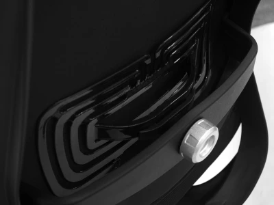 Fotel Ergonomiczny Biurowy ERGONAUT NEST Czarny - detal srebrnego pokrętła regulacji wsparcia lędźwiowego i ramy oparcia.