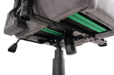 : Fotel Gamingowy Delagear G 600 PURE Ciemnoszary Materiałowy - widok od spodu na mechanizm siedziska.