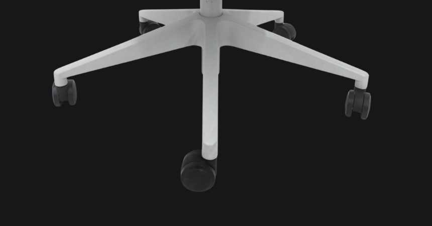 Nylonowa baza 700 mm z cichymi kółkami PU w fotelu ERGONAUT BIONIC
